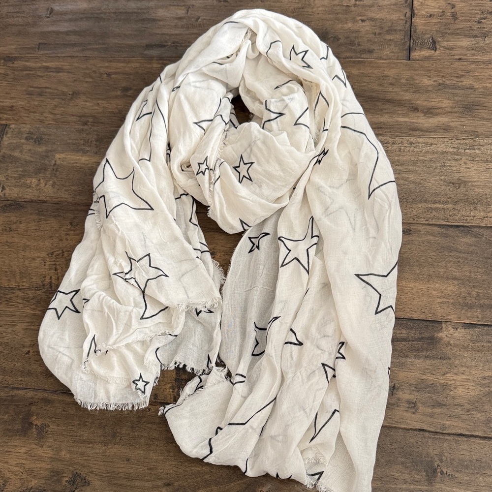 Zara Cream Star Patterned Cover